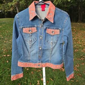 Very Vera Embroidered Denim Jacket Decorative Buttons size Small